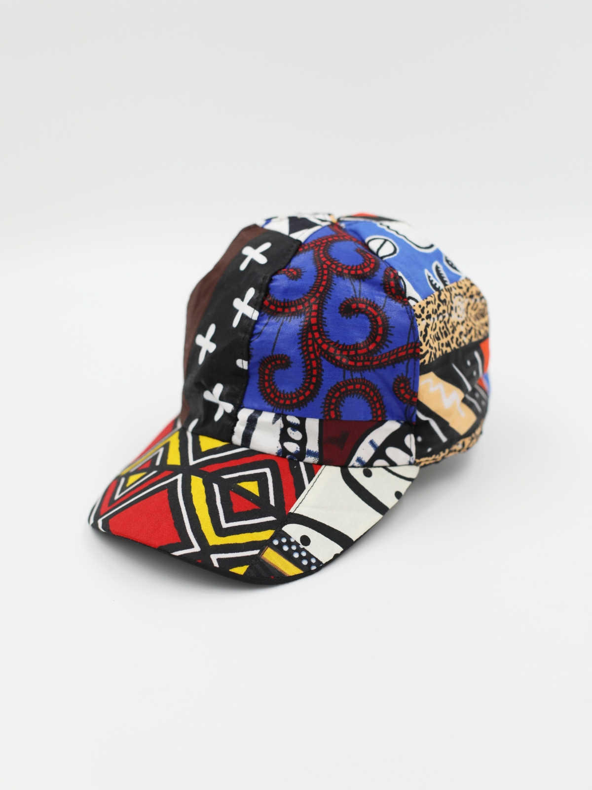 Batikowa czapka z daszkiem