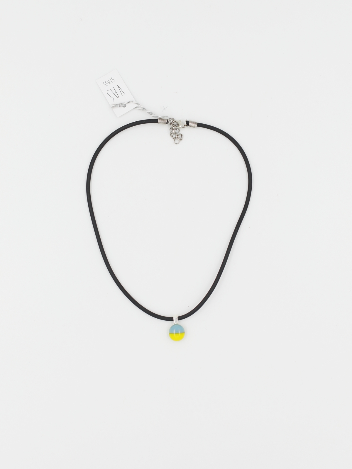 Delikatny szklany naszyjnik