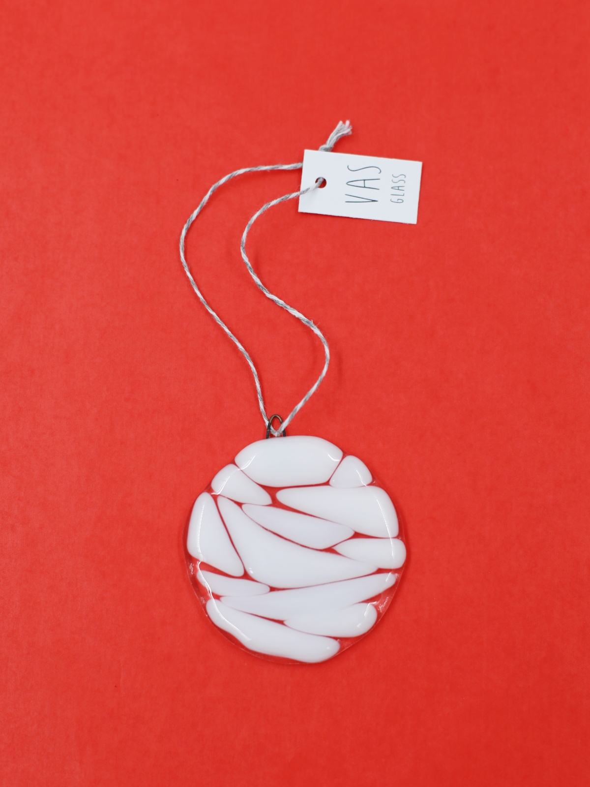 Szklana bombka biała