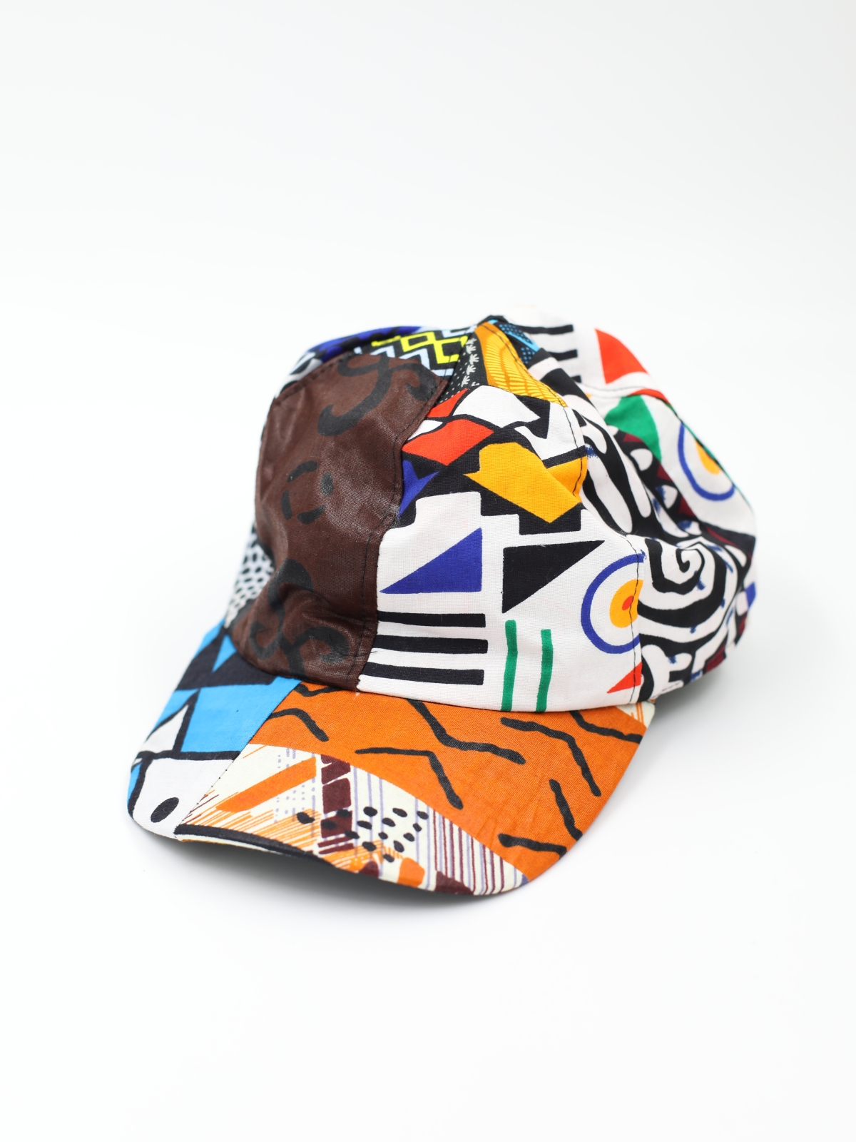 Batikowa czapka z daszkiem